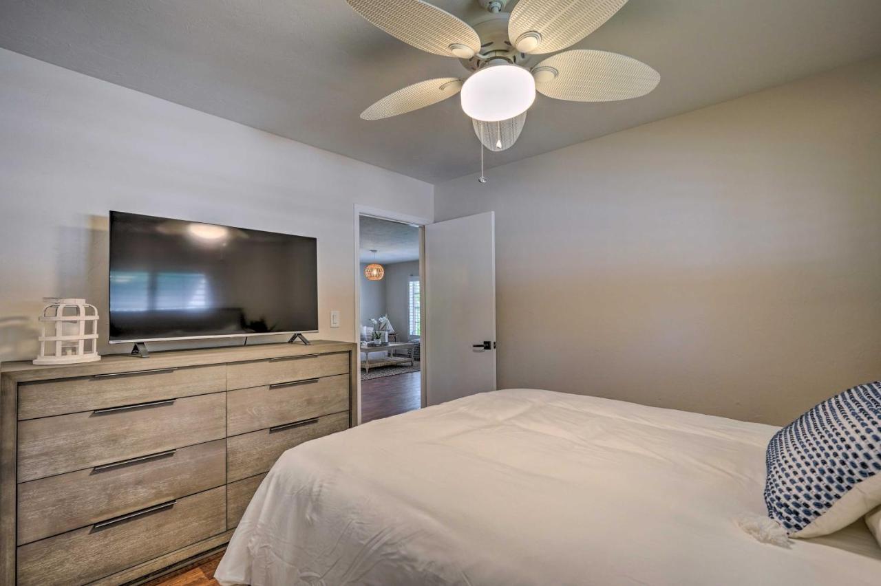 Naples Oasis With Screened Pool, Bike To Beach! Экстерьер фото